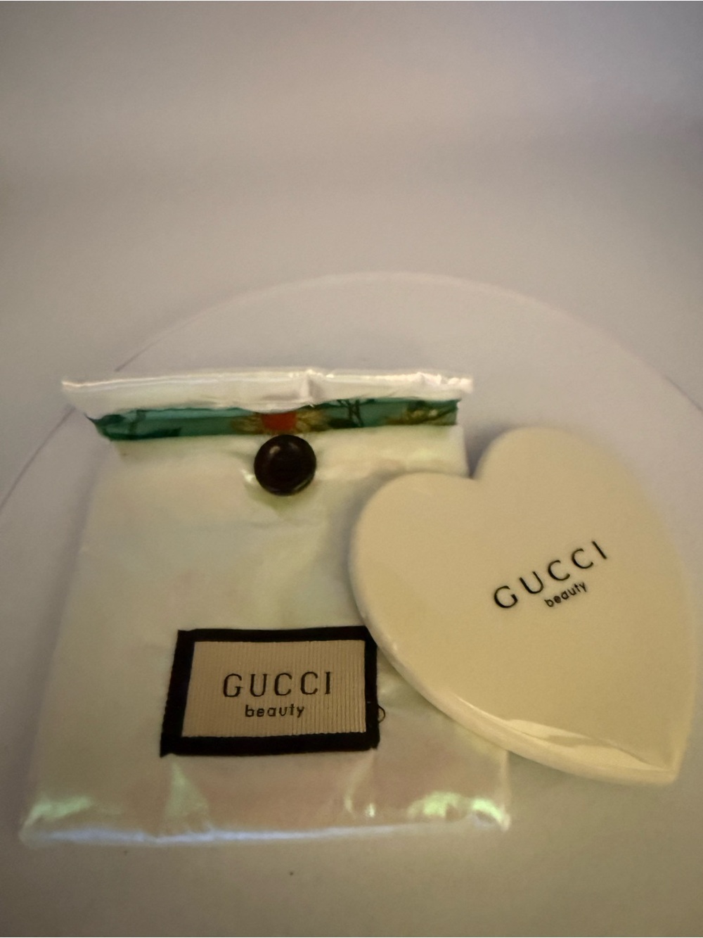 Gucci White Heart-Shaped Beauty Compact Mirror